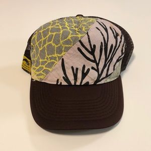 Kealopiko trucker hat- brown with print